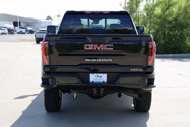 2025 GMC Sierra 2500 HD AT4