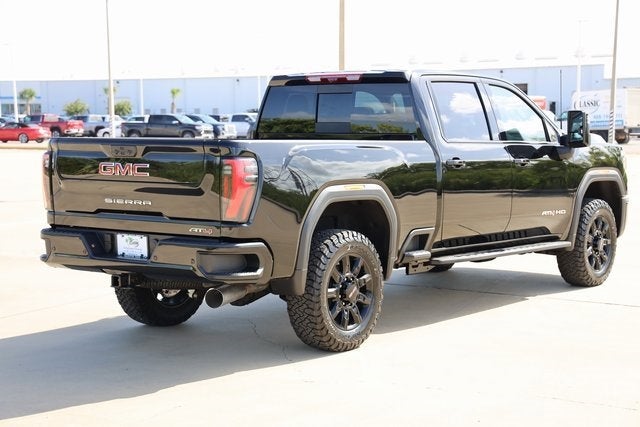 2025 GMC Sierra 2500 HD AT4