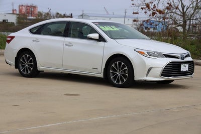 2017 Toyota Avalon Hybrid XLE Plus
