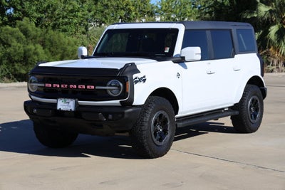 2022 Ford Bronco Base