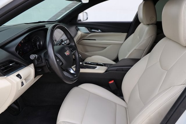 2023 Cadillac CT4 Luxury