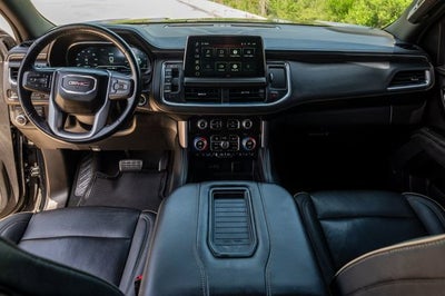 2022 GMC Yukon XL SLT