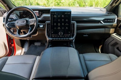 2025 GMC Yukon Elevation