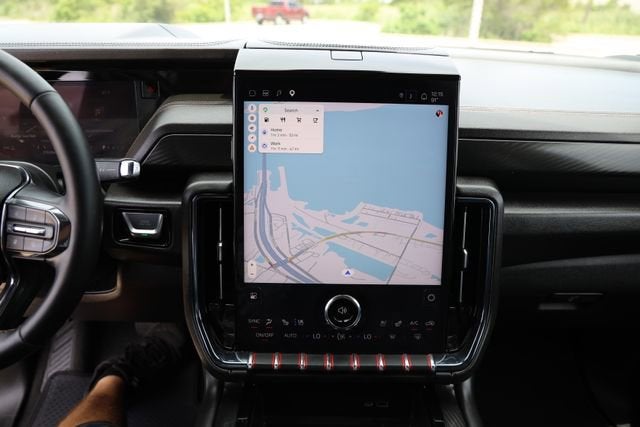 2025 GMC Yukon AT4