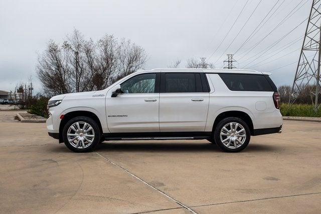 2022 Chevrolet Suburban High Country