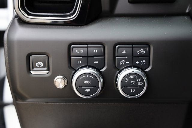 2025 GMC Sierra 3500 HD AT4