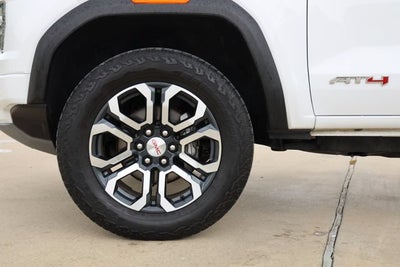 2024 GMC Canyon AT4