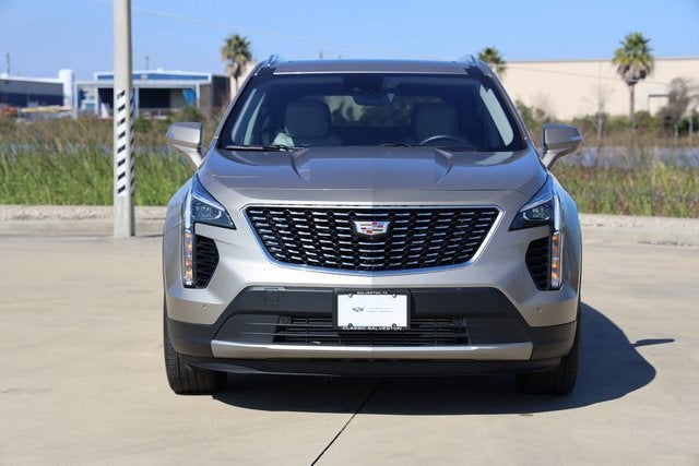 2022 Cadillac XT4 Premium Luxury