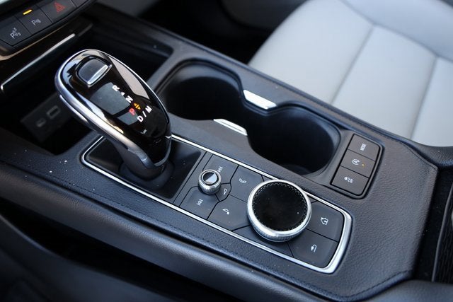 2022 Cadillac XT4 Premium Luxury