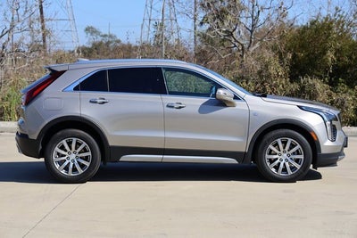 2022 Cadillac XT4 Premium Luxury