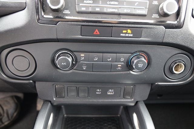 2022 Nissan Frontier SV