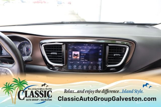 2019 Chrysler Pacifica Touring L Plus