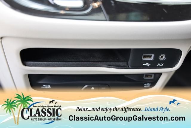 2019 Chrysler Pacifica Touring L Plus