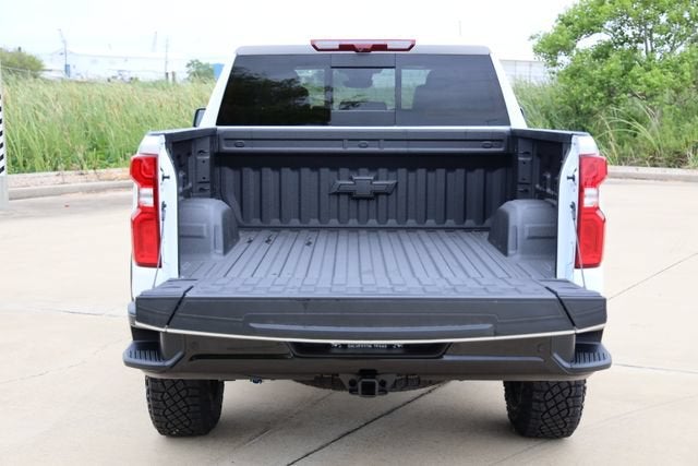 2026 Chevrolet Silverado 1500 ZR2 - Photo 11