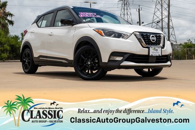 2020 Nissan Kicks SR