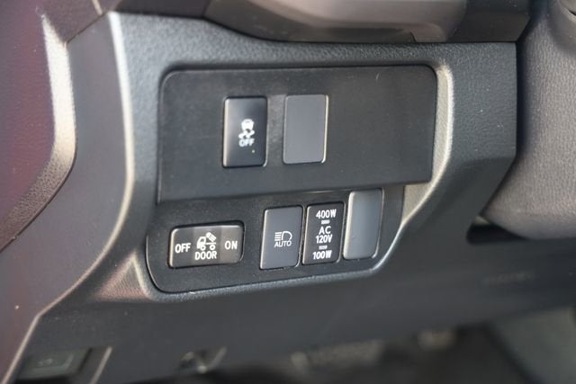2022 Toyota Tacoma 4WD SR