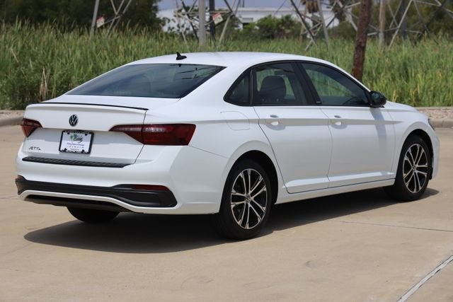 2023 Volkswagen Jetta Sport