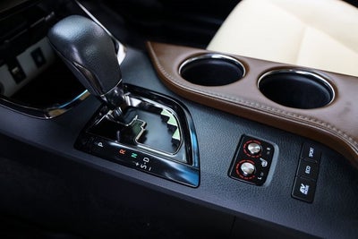 2017 Toyota Avalon Hybrid XLE Plus