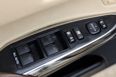 2017 Toyota Avalon Hybrid XLE Plus