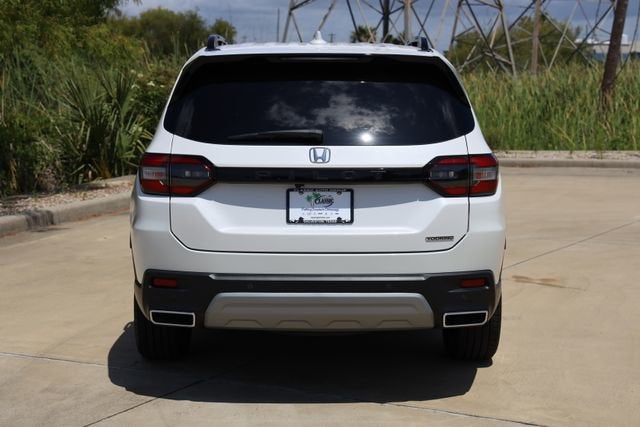 2025 Honda Pilot Touring