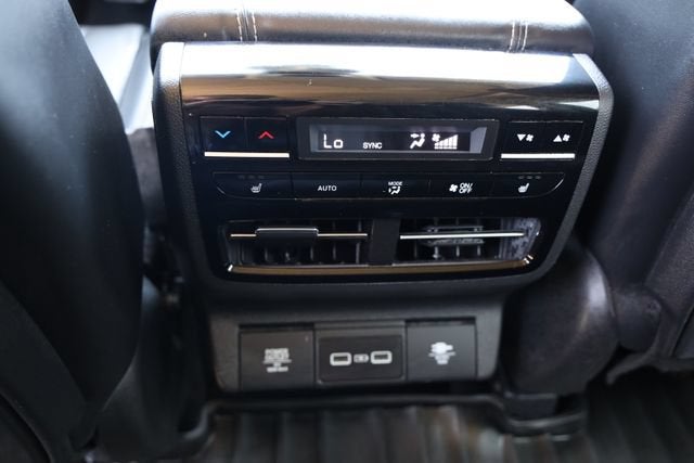2022 Acura MDX w/Advance Package