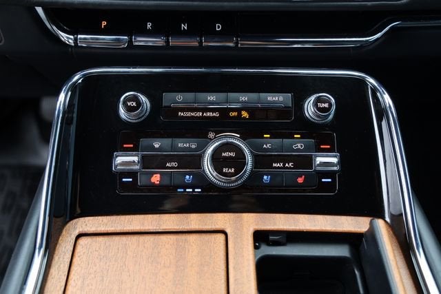 2023 Lincoln Navigator L Black Label