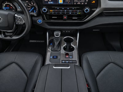 2021 Toyota Highlander Hybrid Platinum