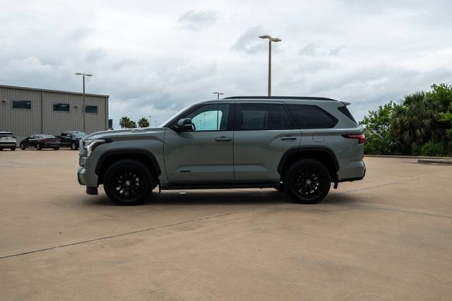 2025 Toyota Sequoia SR5