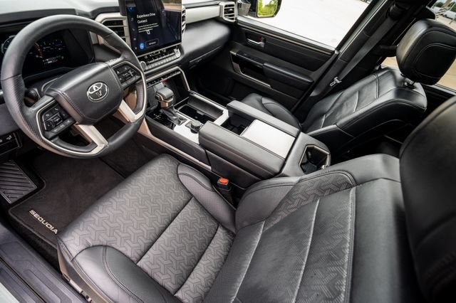 2025 Toyota Sequoia SR5