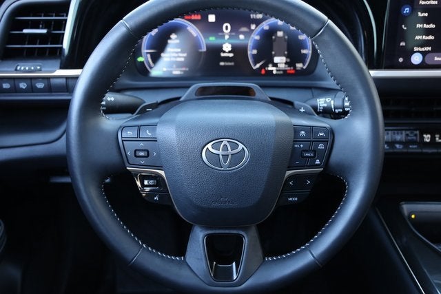 2025 Toyota Crown Signia XLE