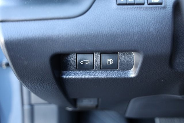 2025 Toyota Crown Signia XLE