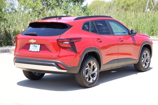 2026 Chevrolet Trax LT - Photo 8