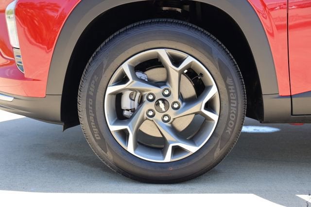 2026 Chevrolet Trax LT - Photo 9