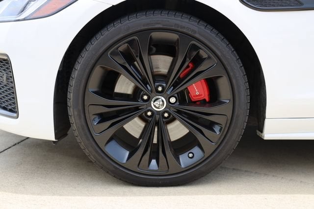 2024 Jaguar XF R-Dynamic SE