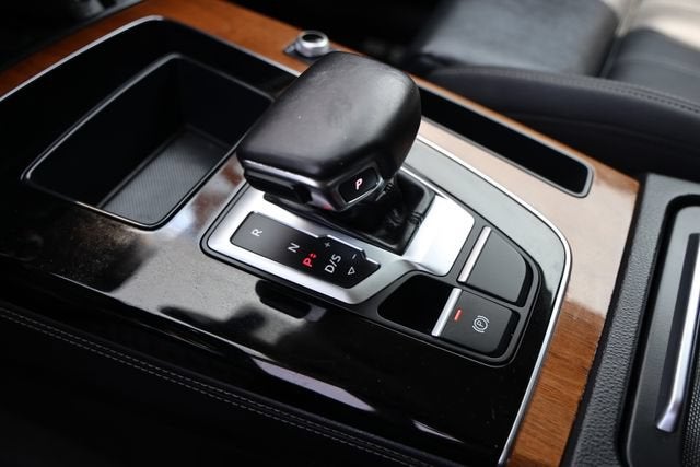 2022 Audi Q5 S line Premium Plus