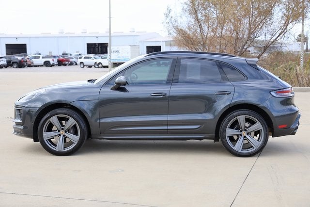 2022 Porsche Macan NA