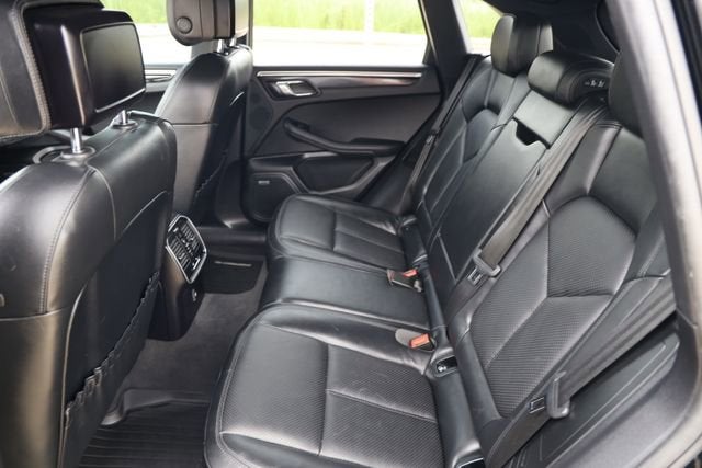 2018 Porsche Macan NA